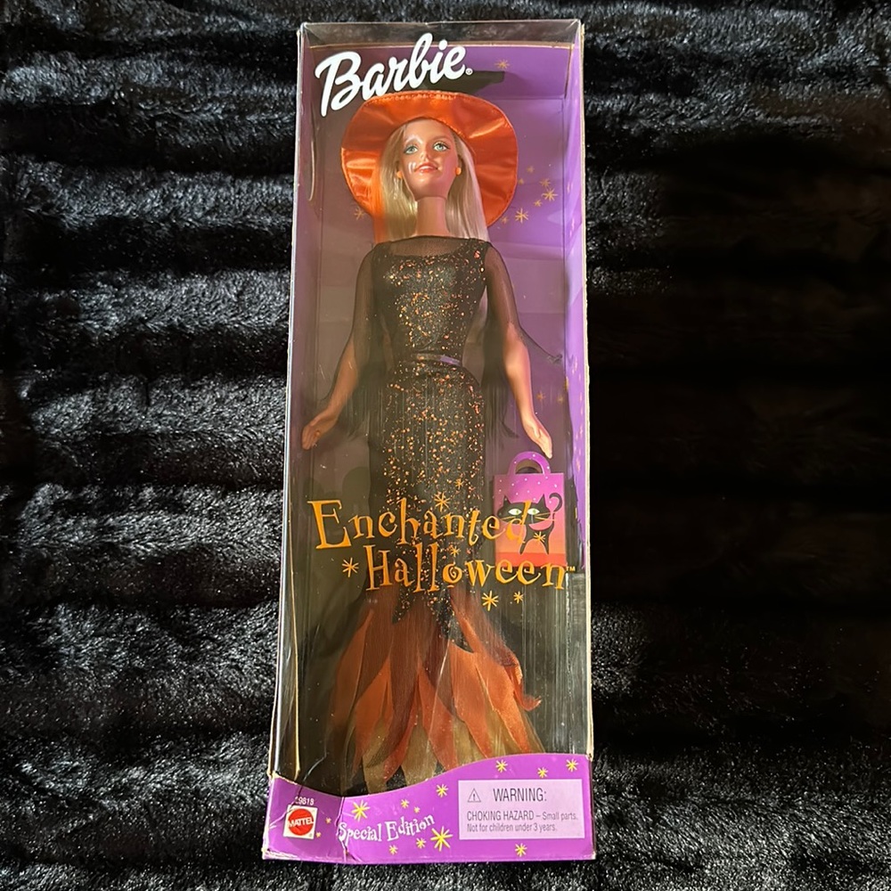 Early 2000’s Halloween Barbie! 🎃